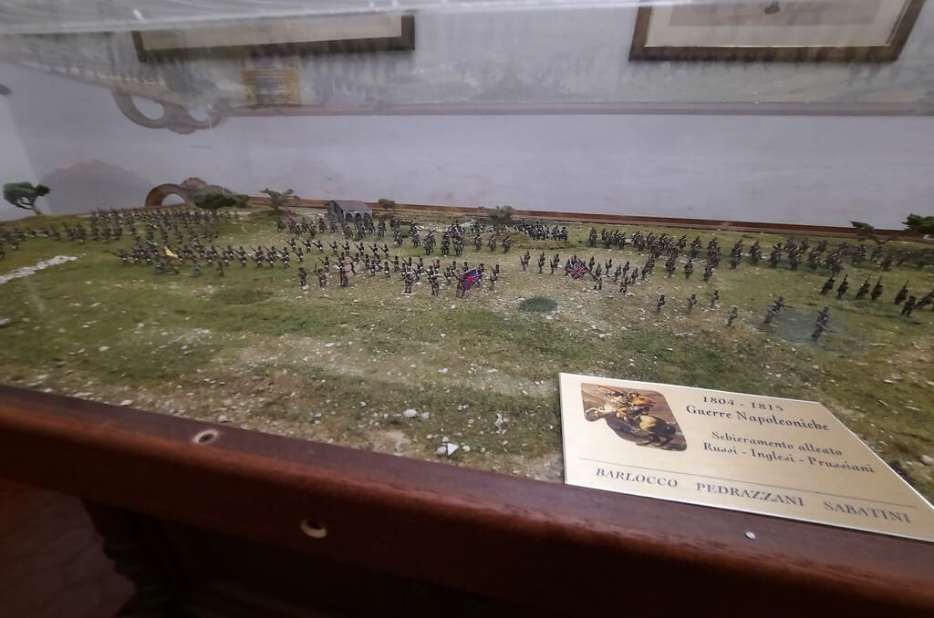 La riproduzione delle Guerre Napoleoniche Museo napoleonico di Millesimo: plastico con soldatini che riproducono le Guerre Napoleoniche