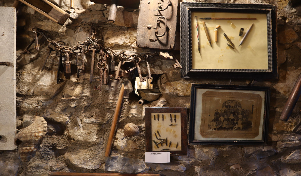 Oggetti esposti al museo etnografico di Cervo