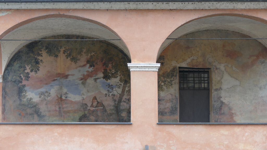 L’esterno della chiesa di Sant’Antonio Abate a Borgomaro Affresco nel portico della chiesa parrocchiale di Sant’Antonio Abate