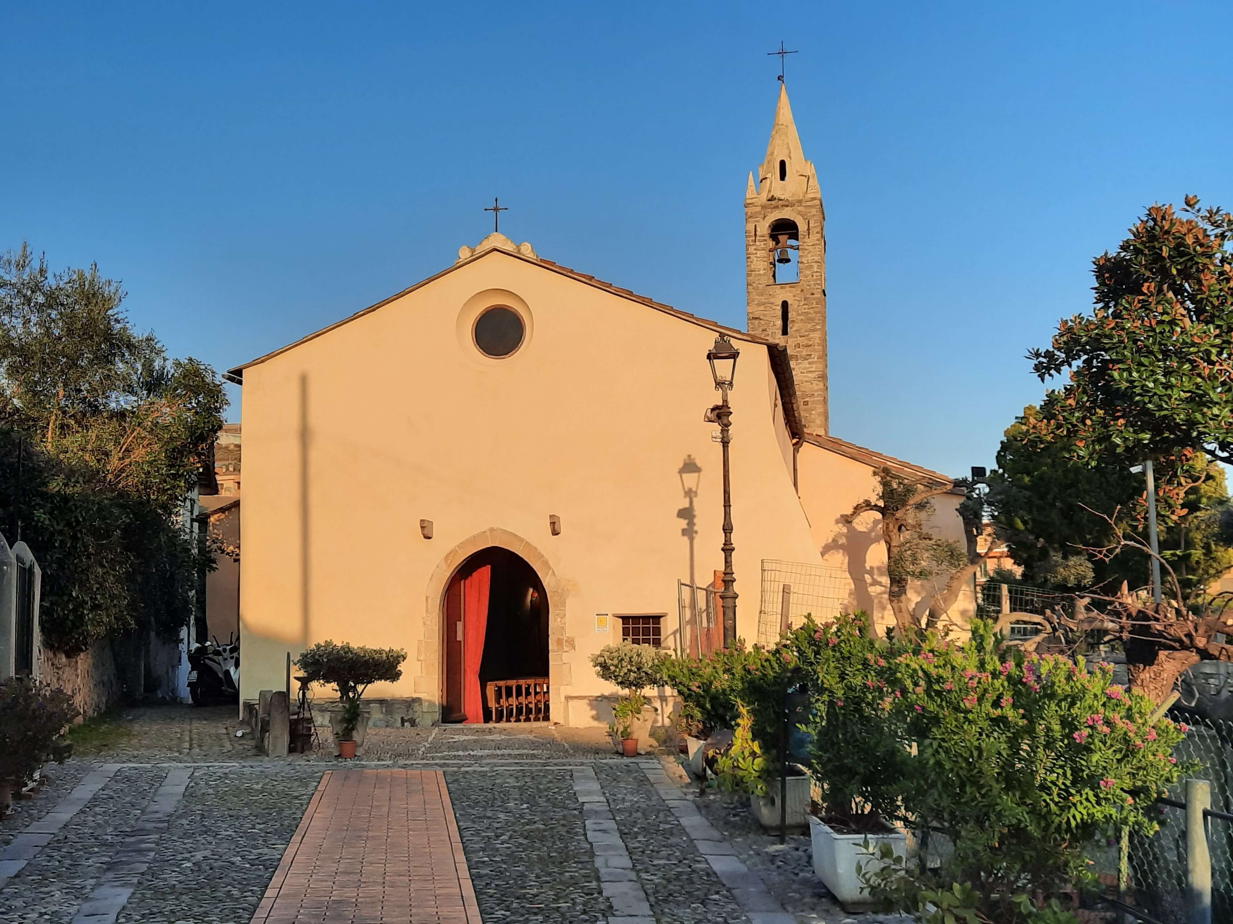 Il santuario di Nostra Signora del Buon Consiglio Facciata del santuario di Nostra Signora del Buon Consiglio