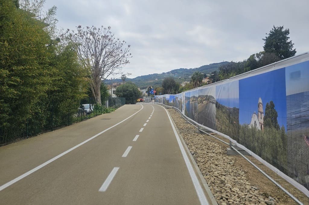 Der Radweg von Diano Marina auf Höhe der Via Villebone