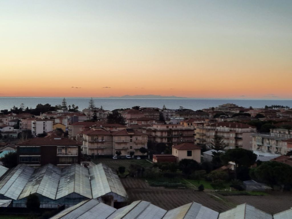 Ingrandimento sulla Corsica vista dal nostro agriturismo