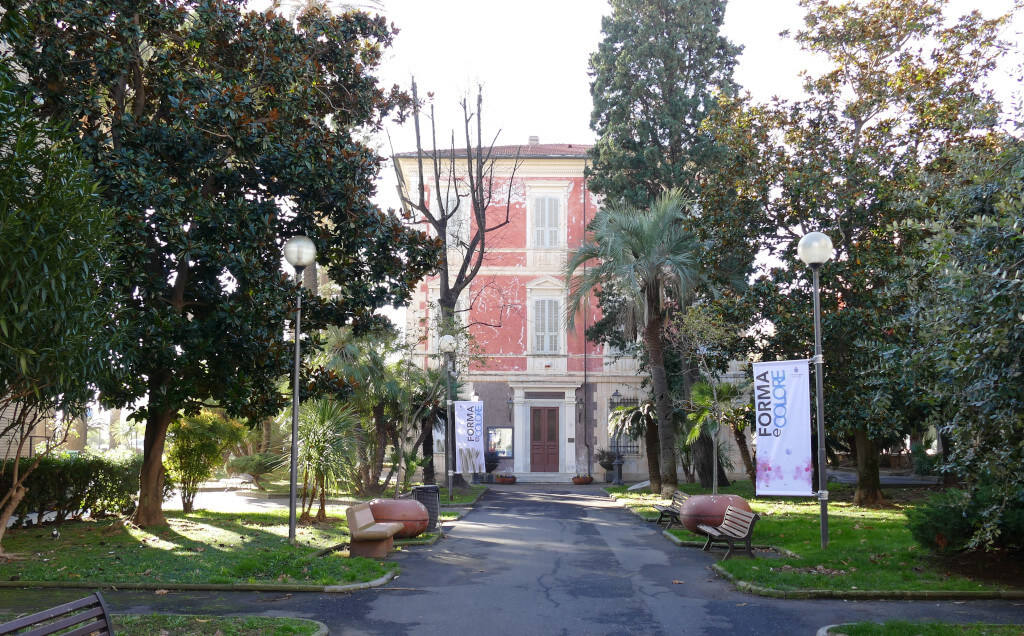 Il museo inserito all’interno del parco comunale Il cortile all’ingresso del museo civico