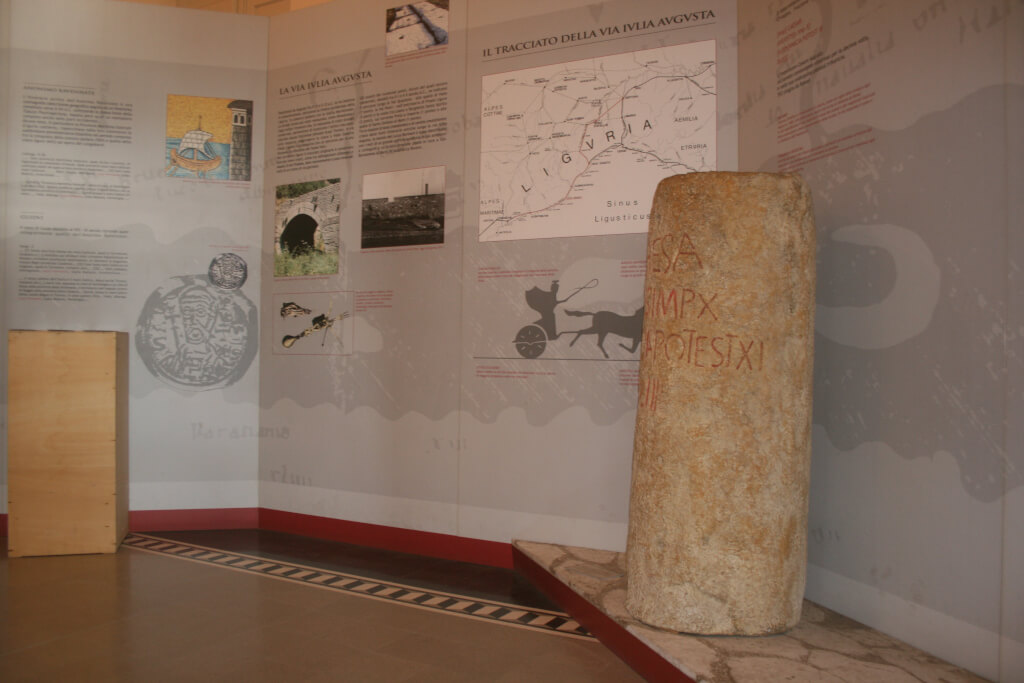 La riproduzione del cippo miliare trovato a Chiappa La sala dedicata alla riproduzione del cippo di Chiappa