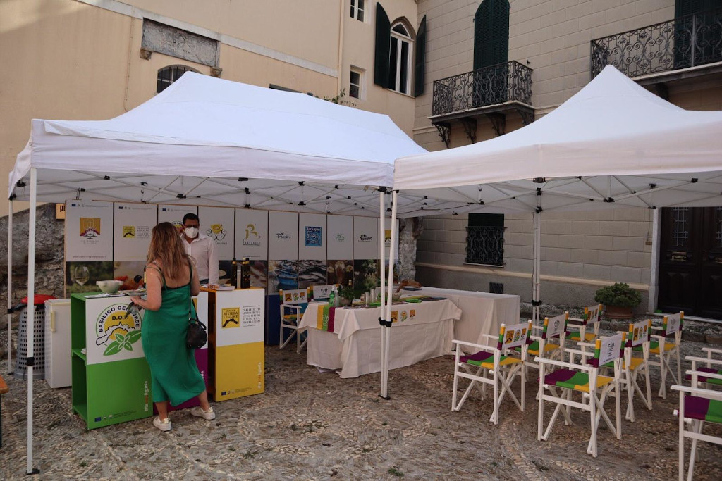 Lo stand del basilico genovese dop