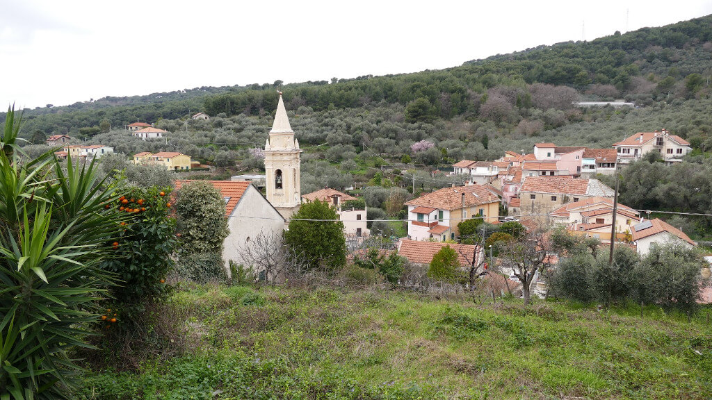 Vista dell’abitato di Pairola